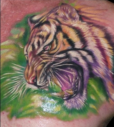 Татуировка(тату) оскалившийся тигр